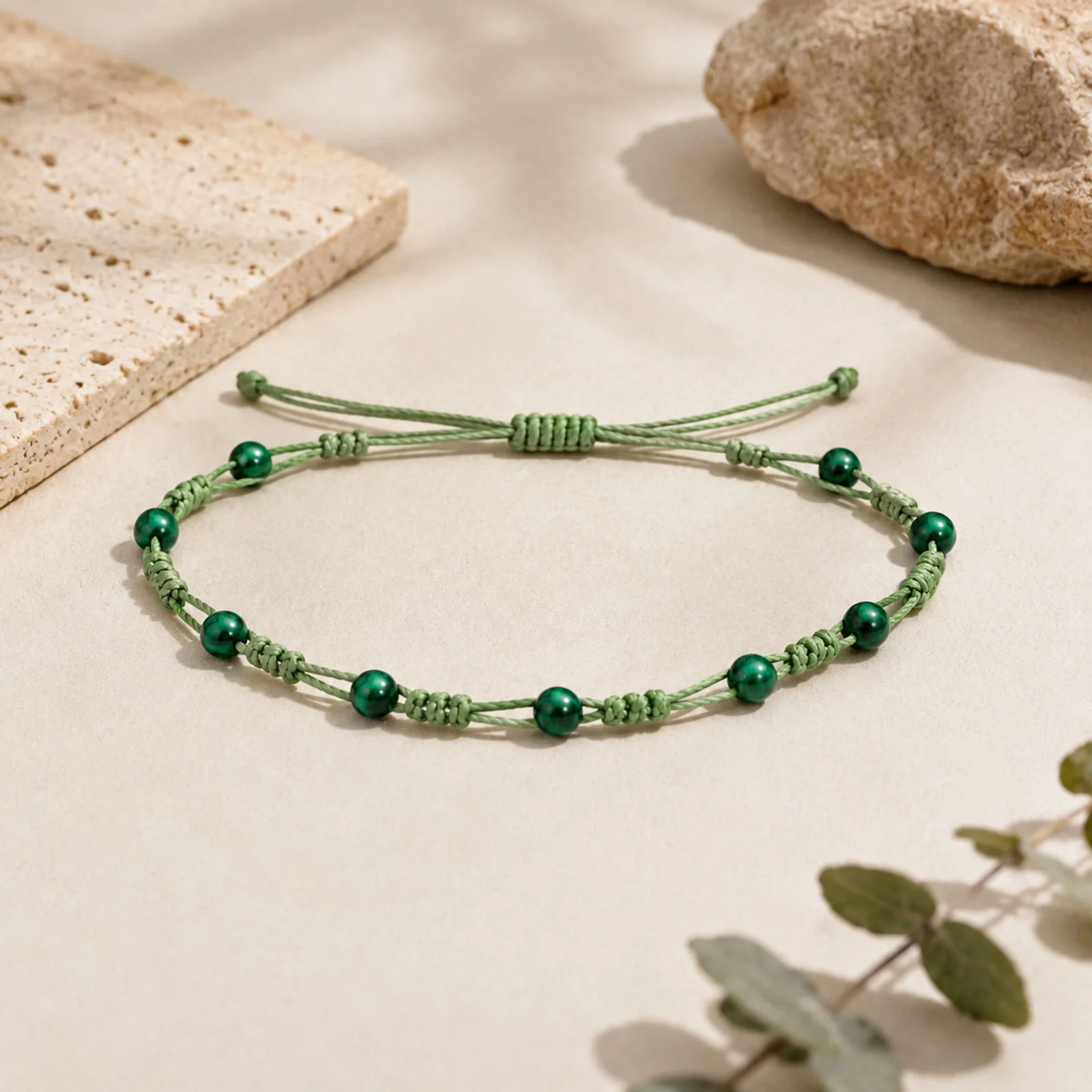 PULSERA HILO ENCERADO CON MALAQUITA