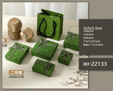 CAJA DE REGALO 5X5X3.3 CM