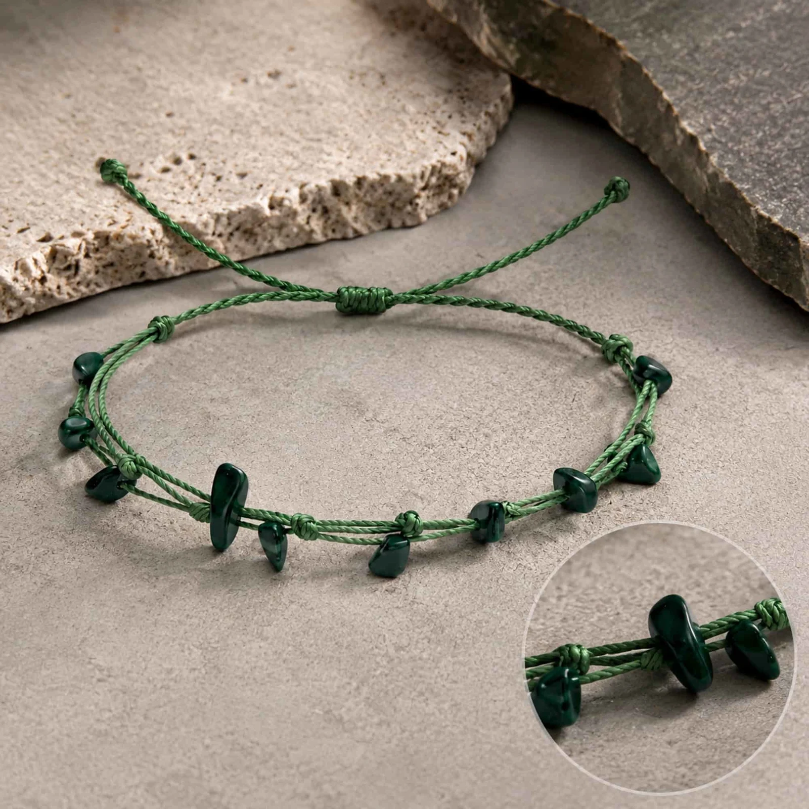 PULSERA HILO ENCERADO CON MALAQUITA