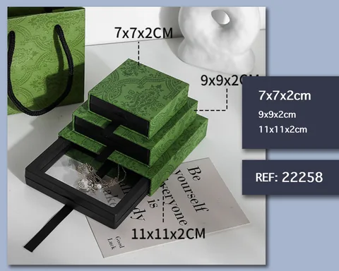 CAJA DE REGALO 7X7X2CM