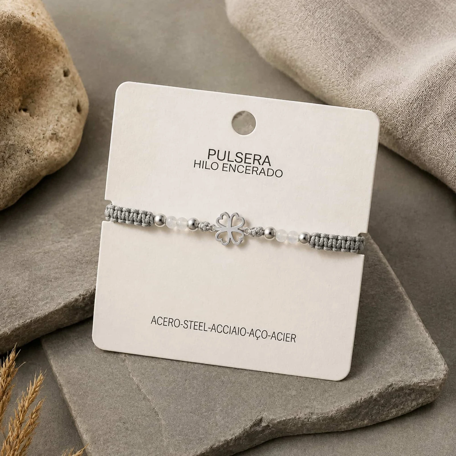 PULSERA HILO ENCERADO CON CUARZO BLANCO Y TRÉBOL DE SUERTE ACERO