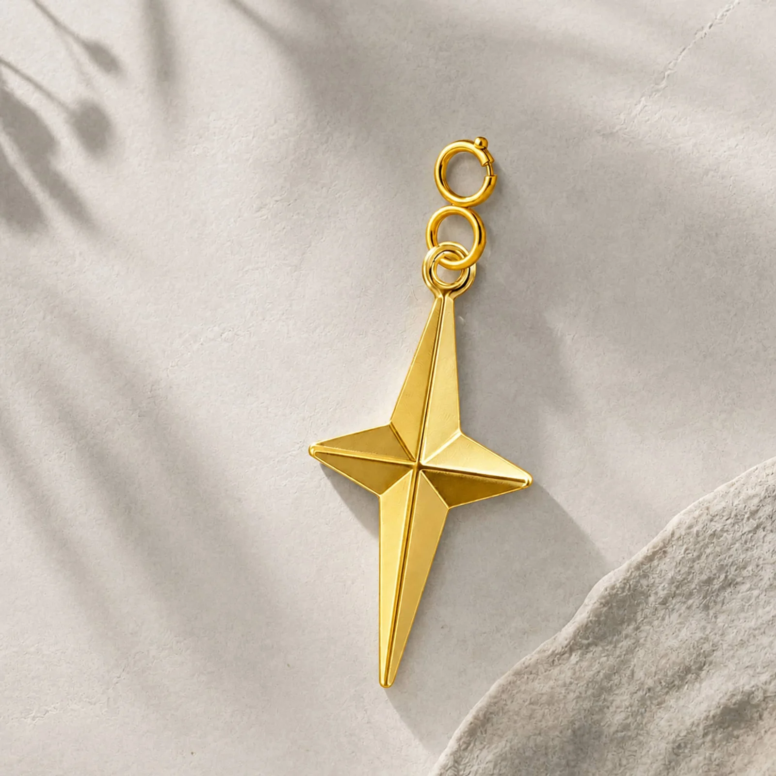 CHARM ACERO DORADO CHAPADO ORO 14 K-CON CIERRE