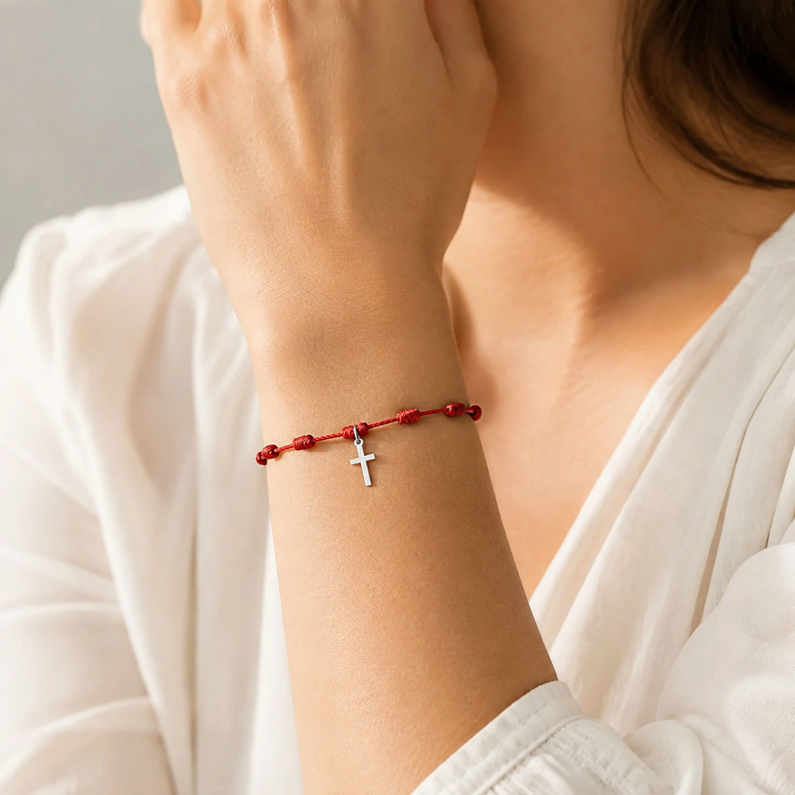 PULSERA 7 NUDOS CON CRUZ ACRO COLOR PLATEADO