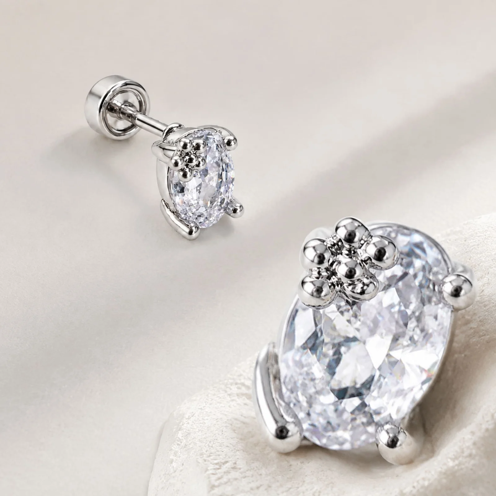 Pendiente-Piercing Bañado Oro 18K y con Circonita
