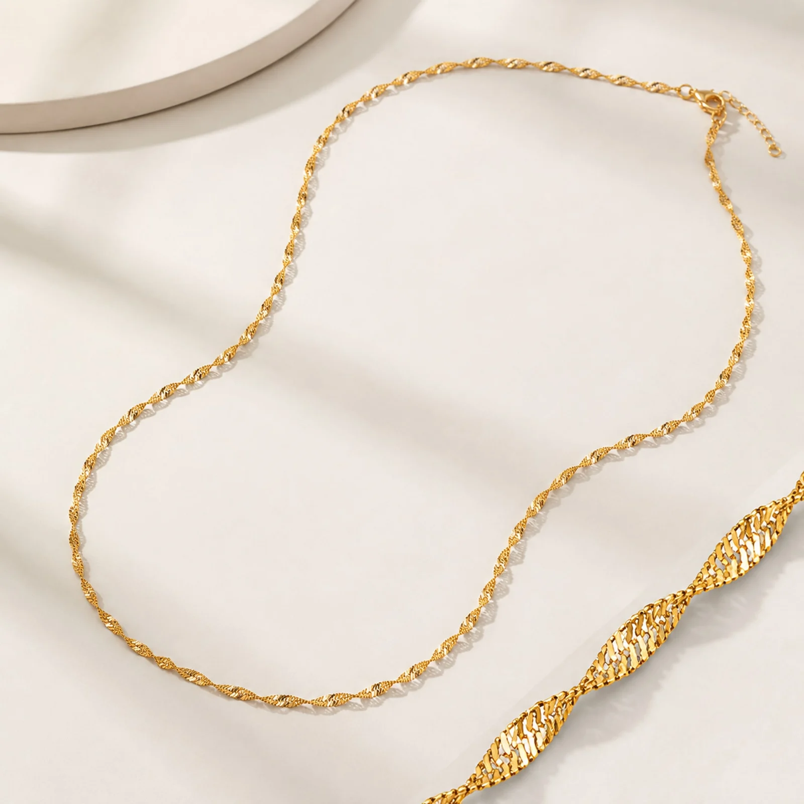 COLLAR DE CADENA ACERO DORADO