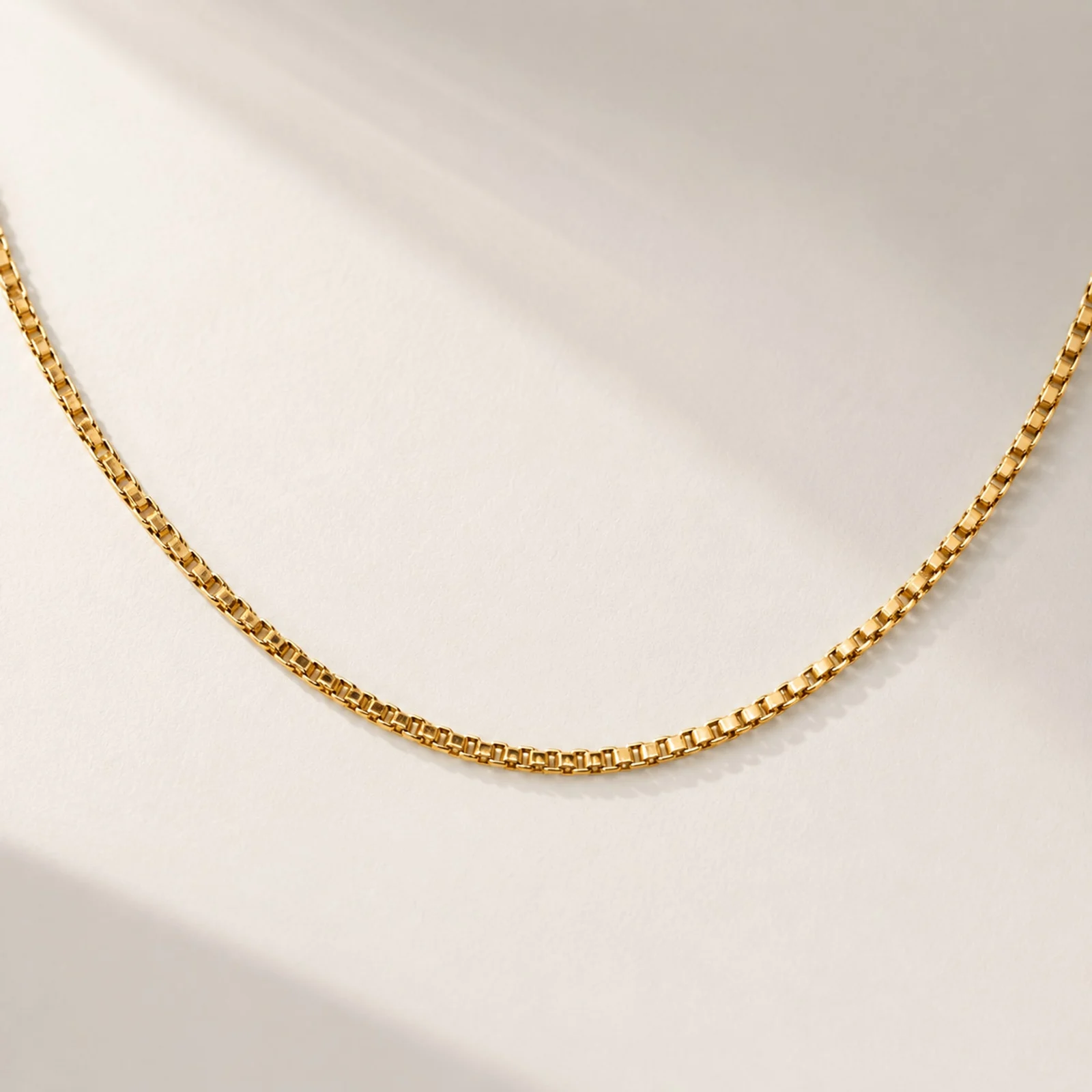 COLLAR DE CADENA ACERO DORADO