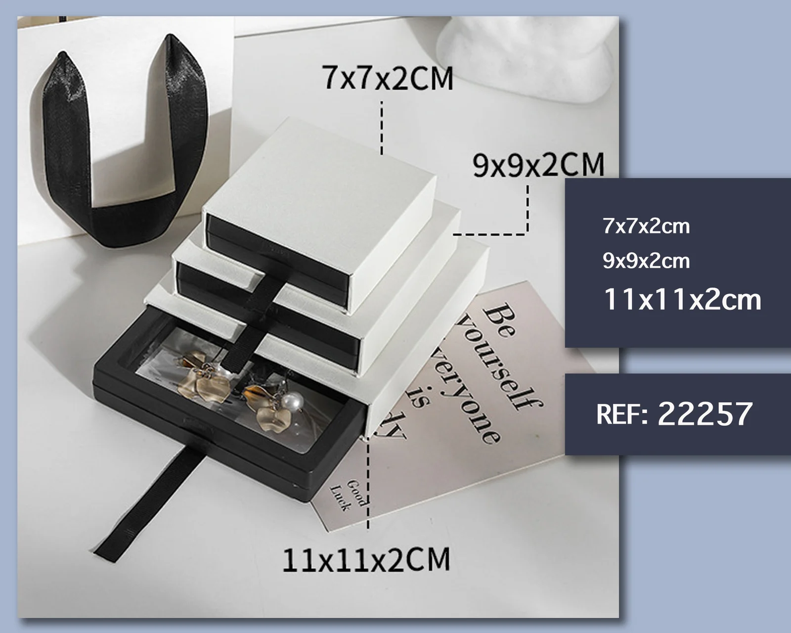 CAJA DE REGALO 11X11X2CM