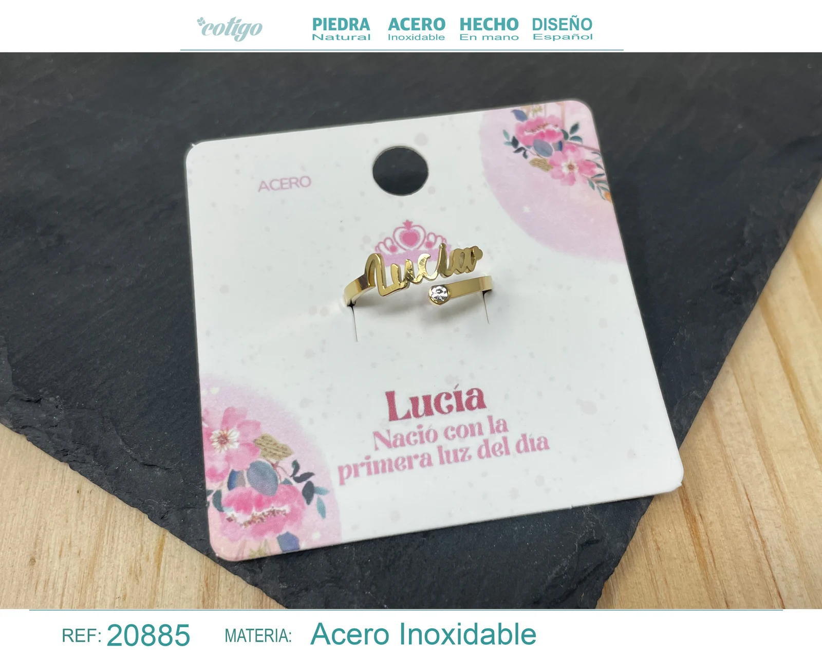 ANILLO NOMBRE LUCÍA ACERO COLOR DORADO