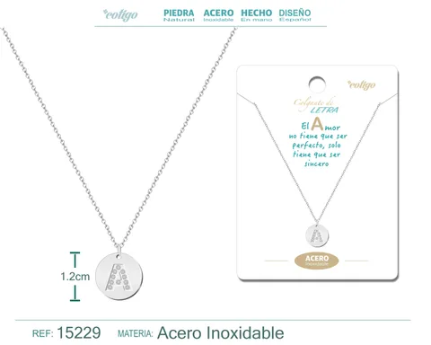 COLLAR LETRA A COLOR PLATEADO